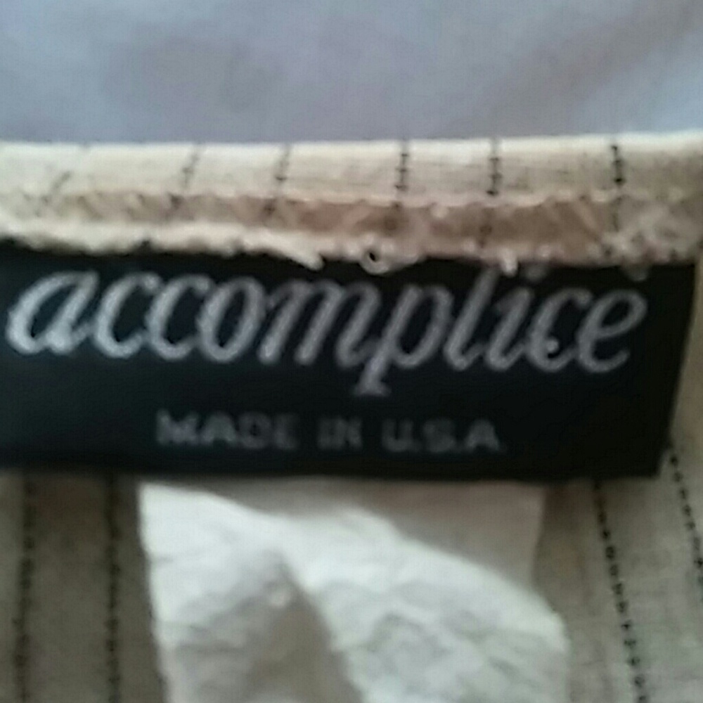 Vest - Picture 3 of 3